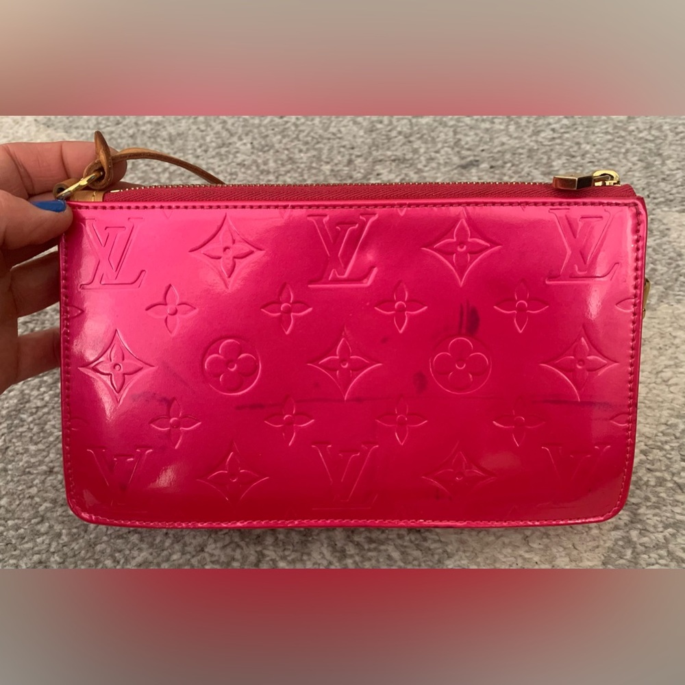 Louis Vuitton Pink Shoulder Bag - Picture 5 of 12